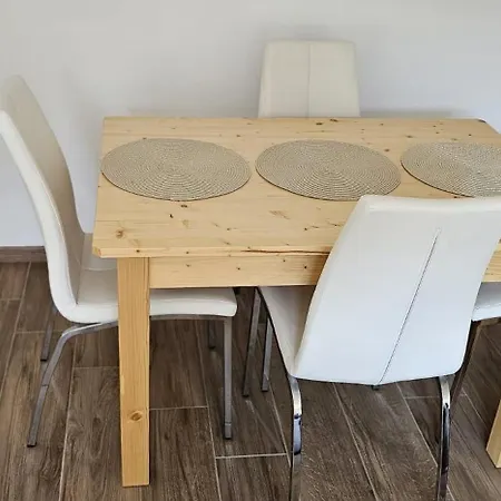Apartmaji Bella