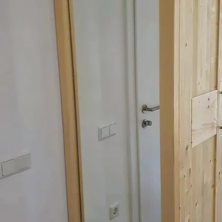 Apartmaji Bella *
